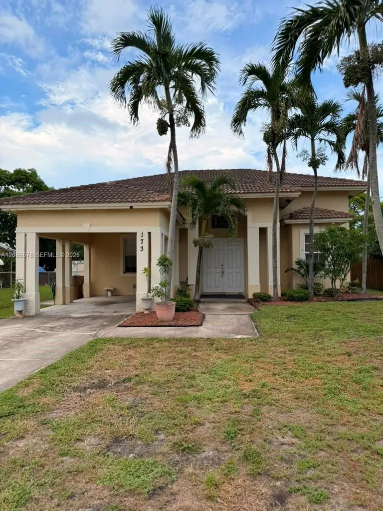 173 SW 3rd Ct Deerfield Beach, FL 33441