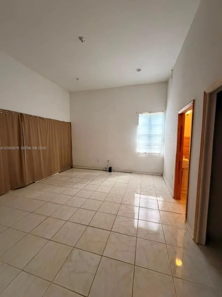 173 SW 3rd Ct Deerfield Beach, FL 33441