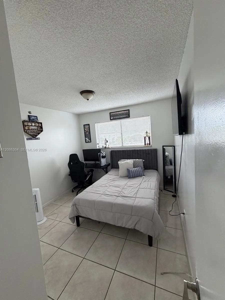 8095 NW 8th St #402 Miami, FL 33126