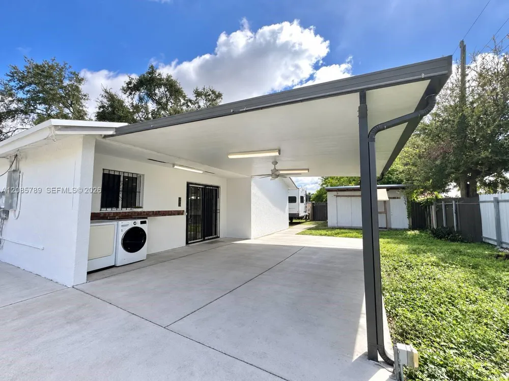 3810 NW 197th Ter #3810 Miami Gardens, FL 33055