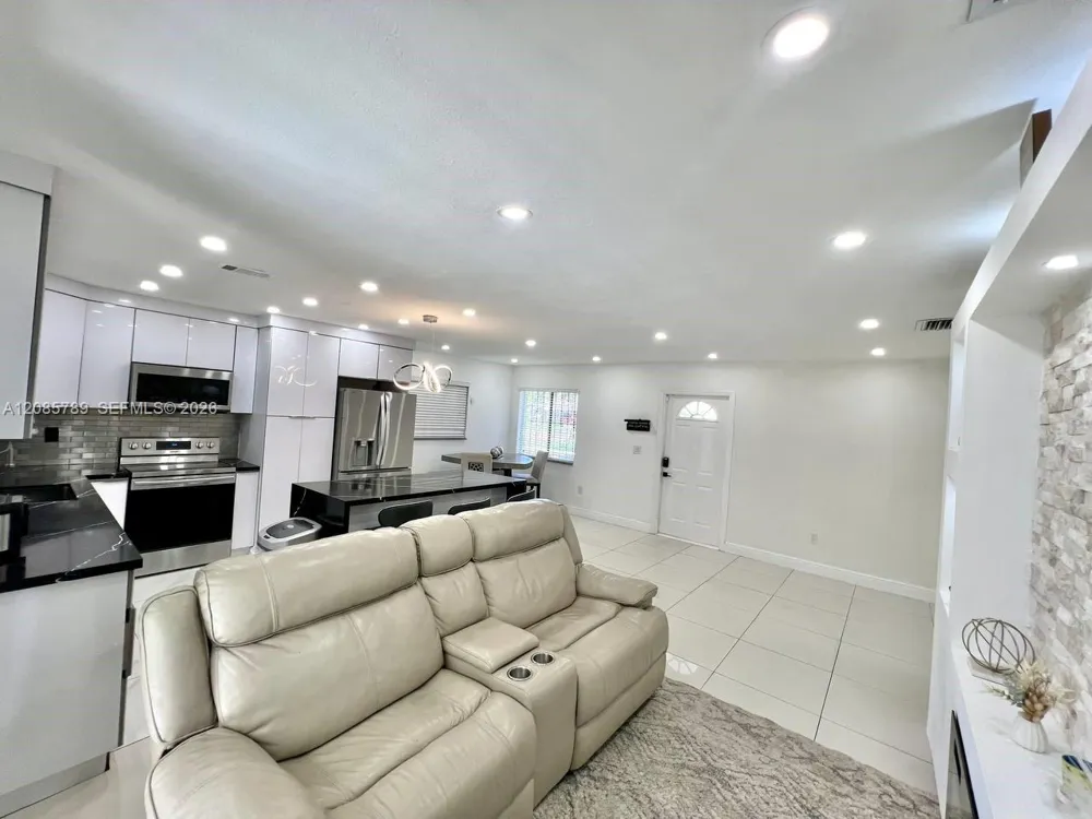 3810 NW 197th Ter #3810 Miami Gardens, FL 33055