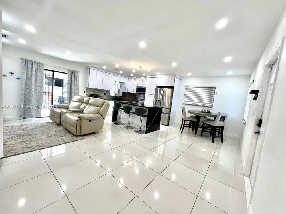 3810 NW 197th Ter #3810 Miami Gardens, FL 33055