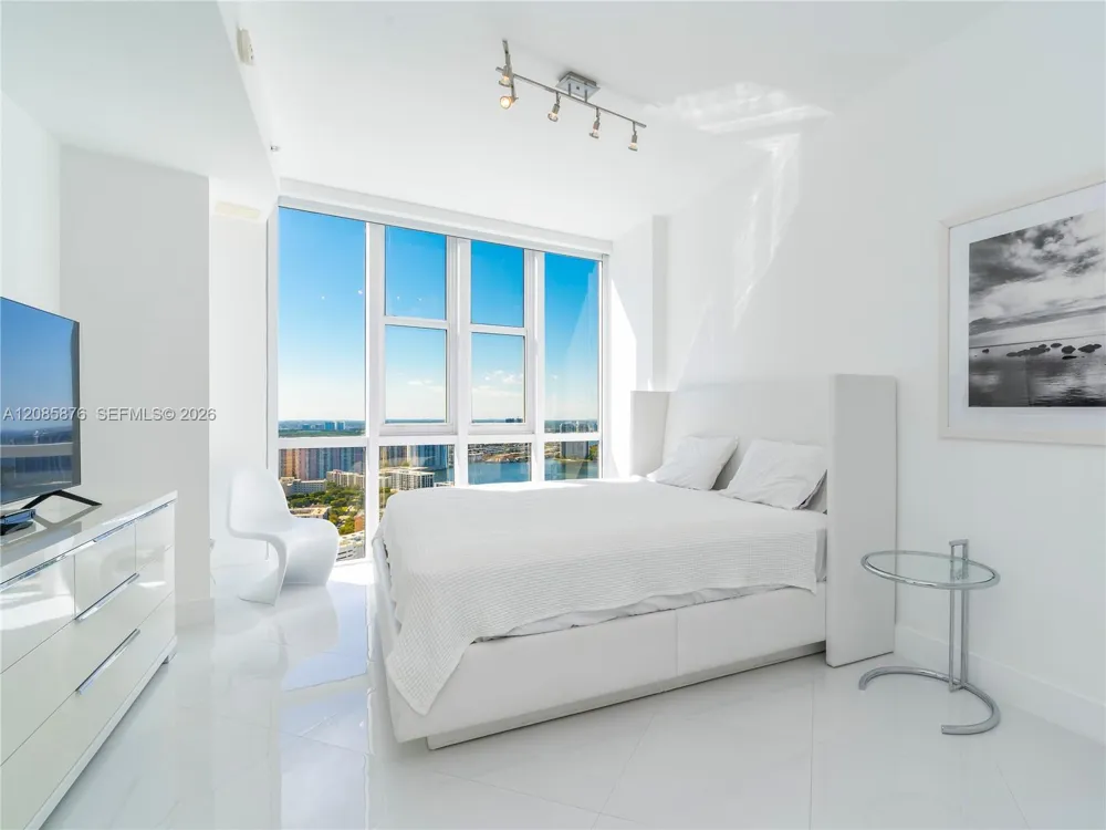 18201 Collins Ave #4709A Sunny Isles Beach, FL 33160