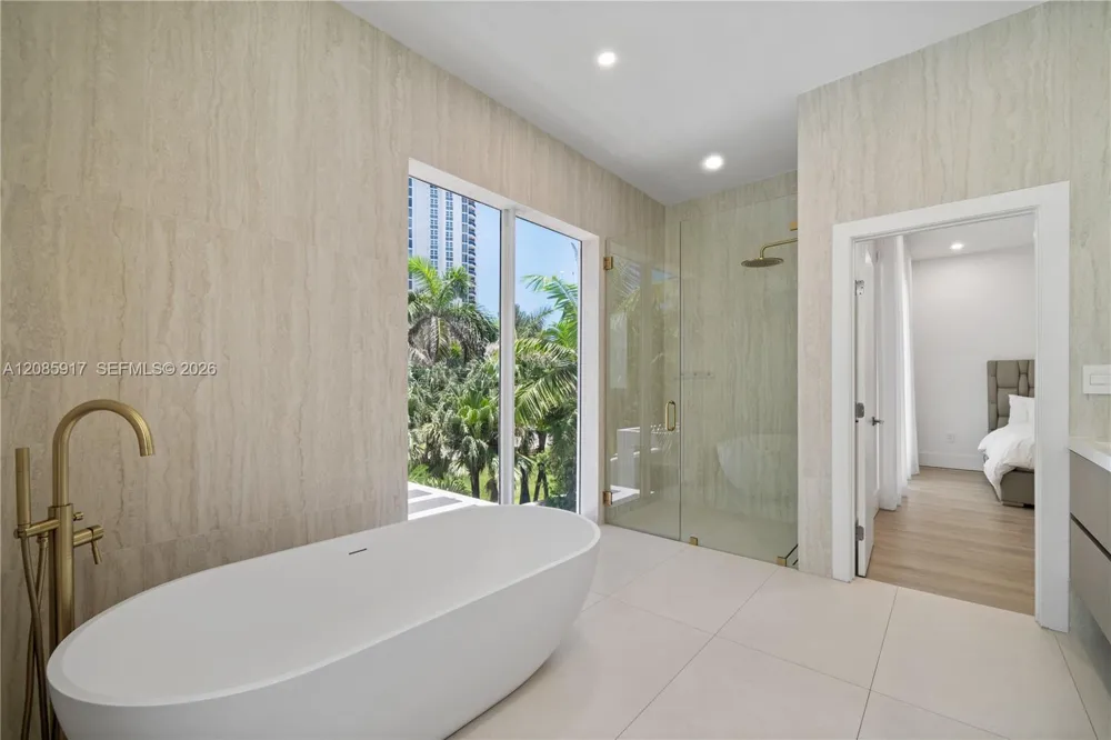 18955 Atlantic Blvd Sunny Isles Beach, FL 33160