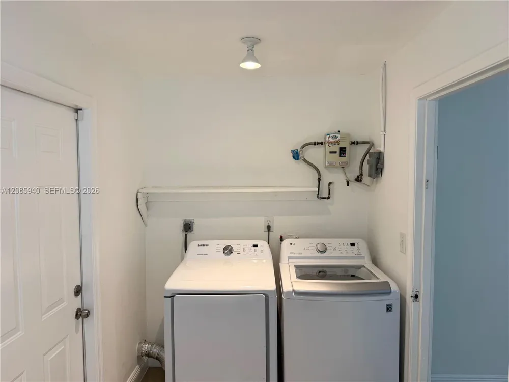 515 NE 11th St Fort Lauderdale, FL 33304