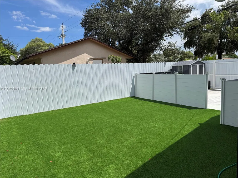 515 NE 11th St Fort Lauderdale, FL 33304