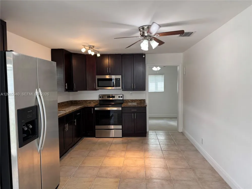 515 NE 11th St Fort Lauderdale, FL 33304