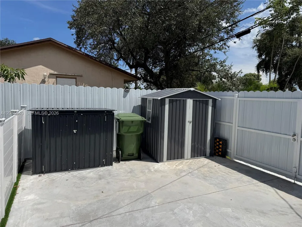 515 NE 11th St Fort Lauderdale, FL 33304