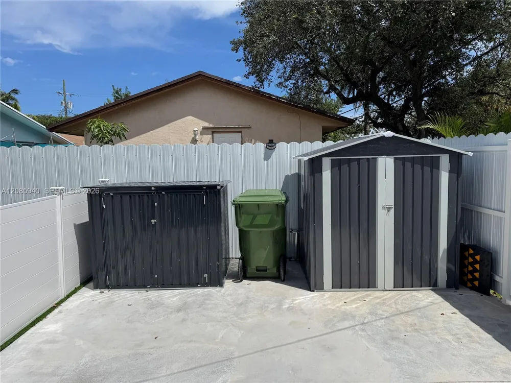 515 NE 11th St Fort Lauderdale, FL 33304