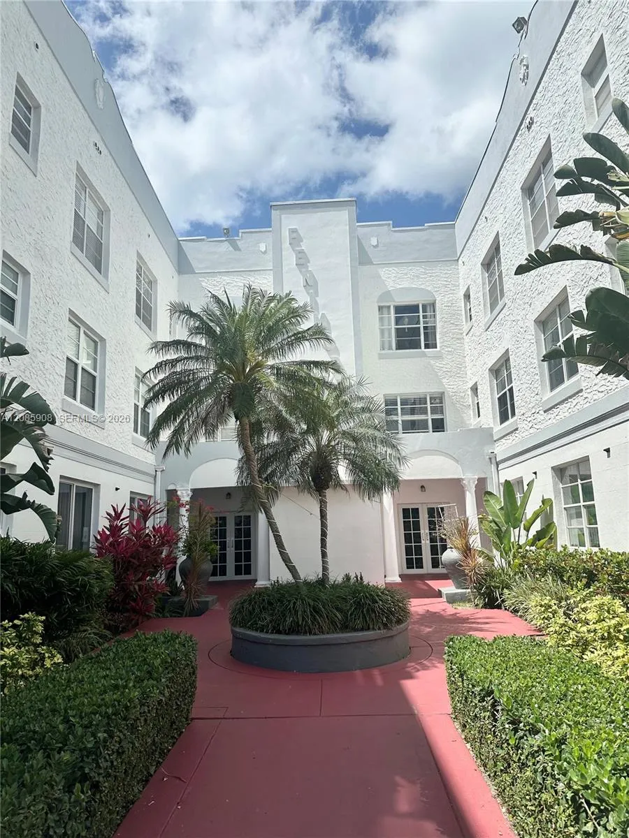 1200 Euclid Ave #204 Miami Beach, FL 33139
