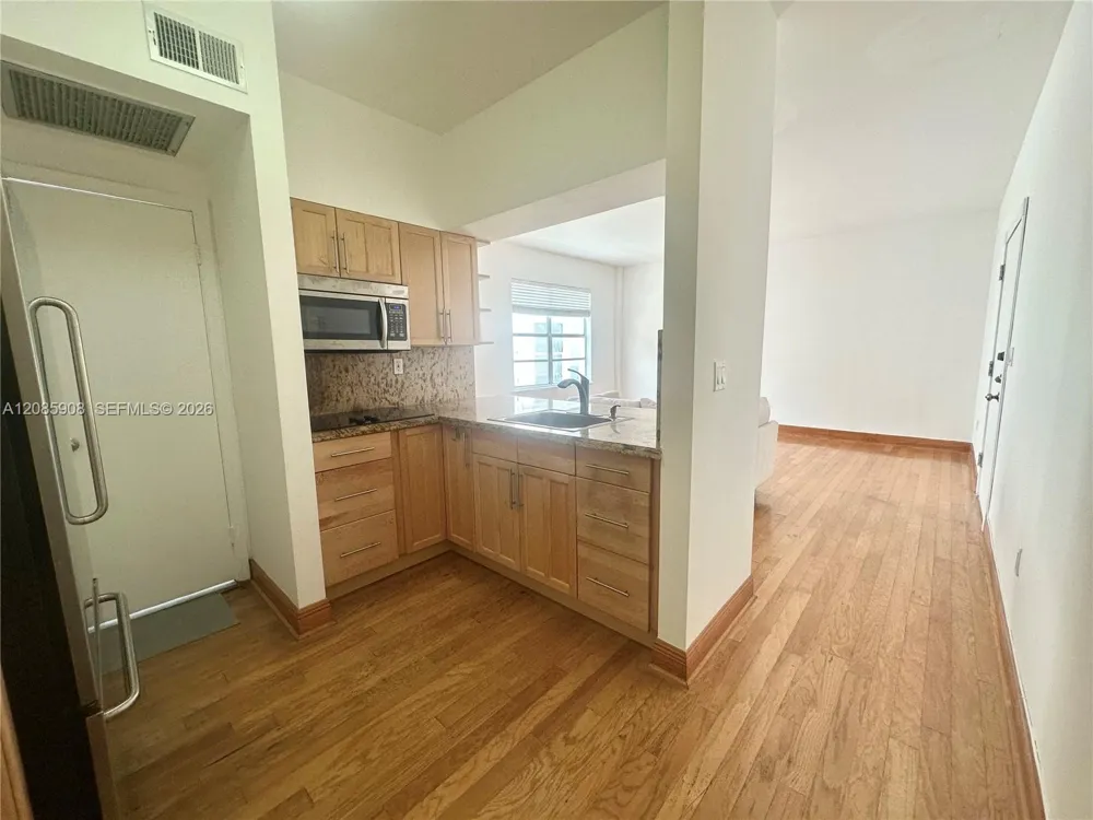 1200 Euclid Ave #204 Miami Beach, FL 33139