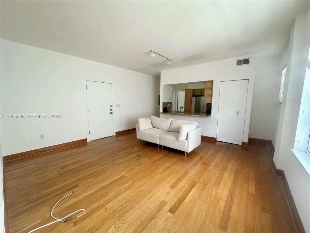 1200 Euclid Ave #204 Miami Beach, FL 33139