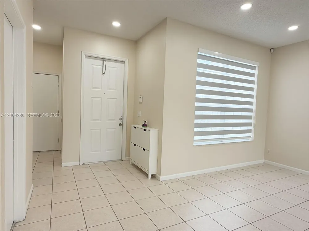 2075 SW 159th Ave Miramar, FL 33027