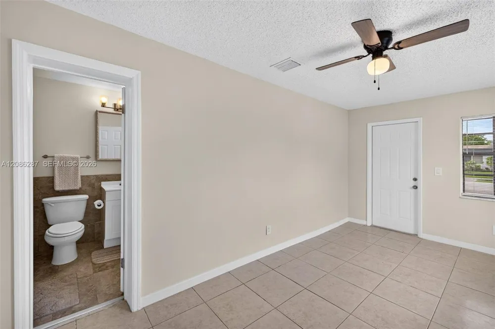 2831 NW 23rd St Fort Lauderdale, FL 33311