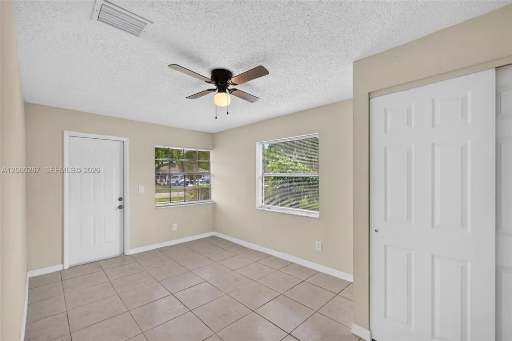 2831 NW 23rd St Fort Lauderdale, FL 33311