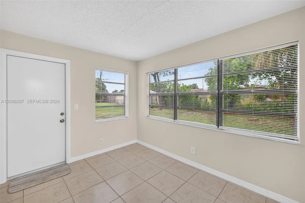 2831 NW 23rd St Fort Lauderdale, FL 33311