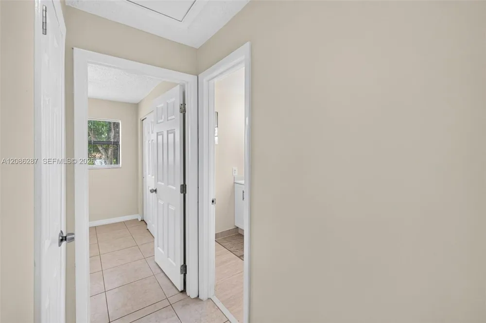 2831 NW 23rd St Fort Lauderdale, FL 33311