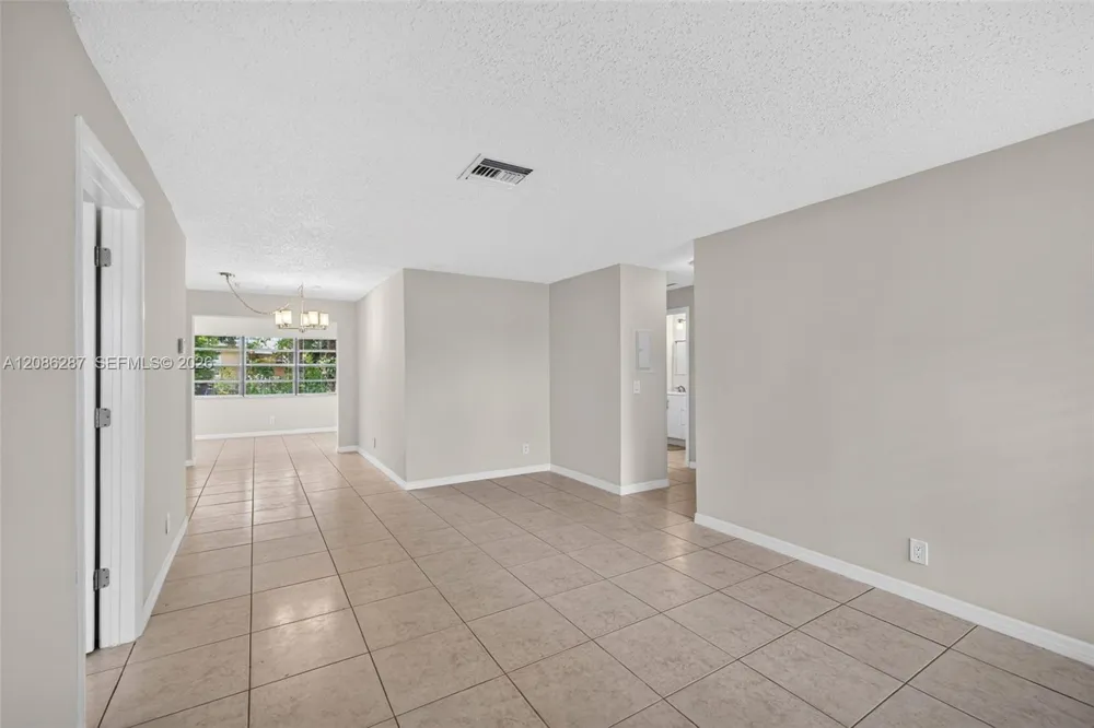 2831 NW 23rd St Fort Lauderdale, FL 33311