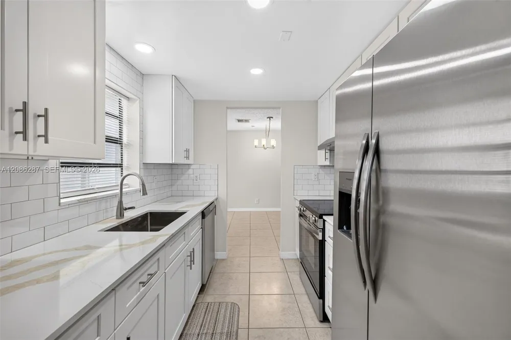 2831 NW 23rd St Fort Lauderdale, FL 33311