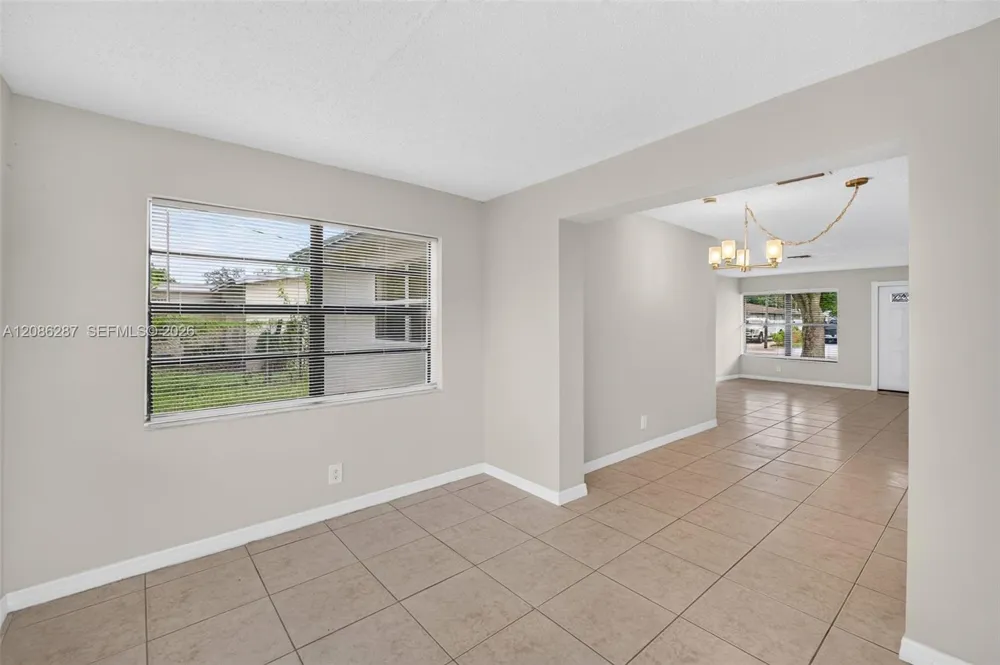 2831 NW 23rd St Fort Lauderdale, FL 33311