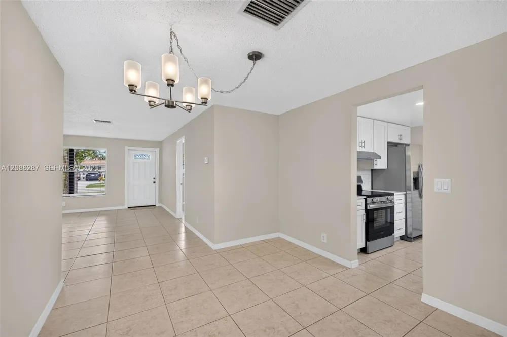 2831 NW 23rd St Fort Lauderdale, FL 33311