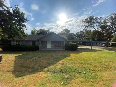 401 Neathery Avenue