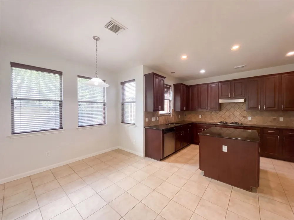 1014 Bretton Woods Drive Cedar Park, TX 78613