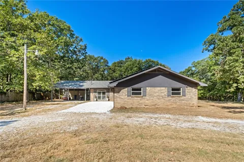 15607 Quail Road
