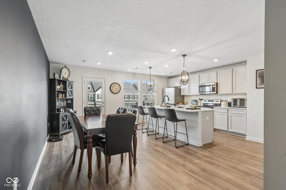707 Axford Bay Drive Westfield, IN 46074