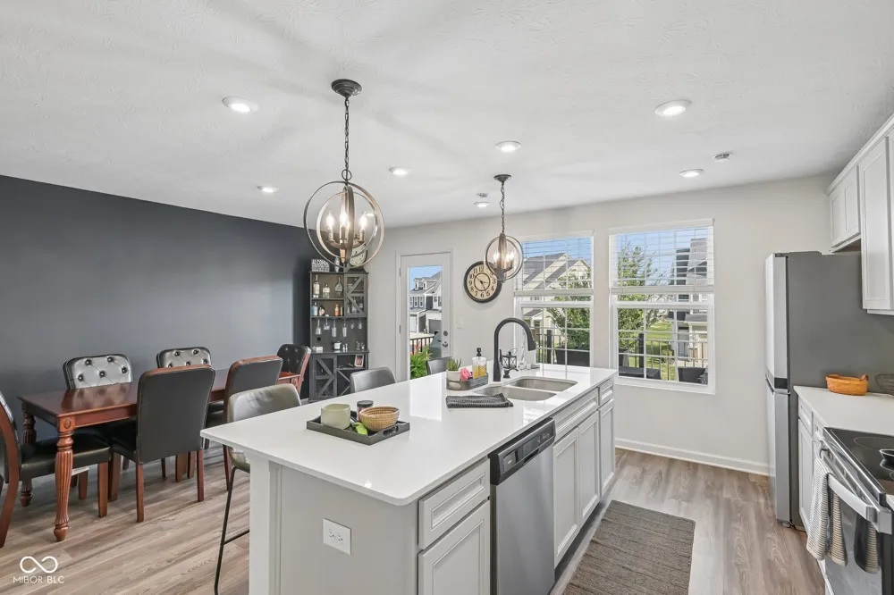 707 Axford Bay Drive Westfield, IN 46074