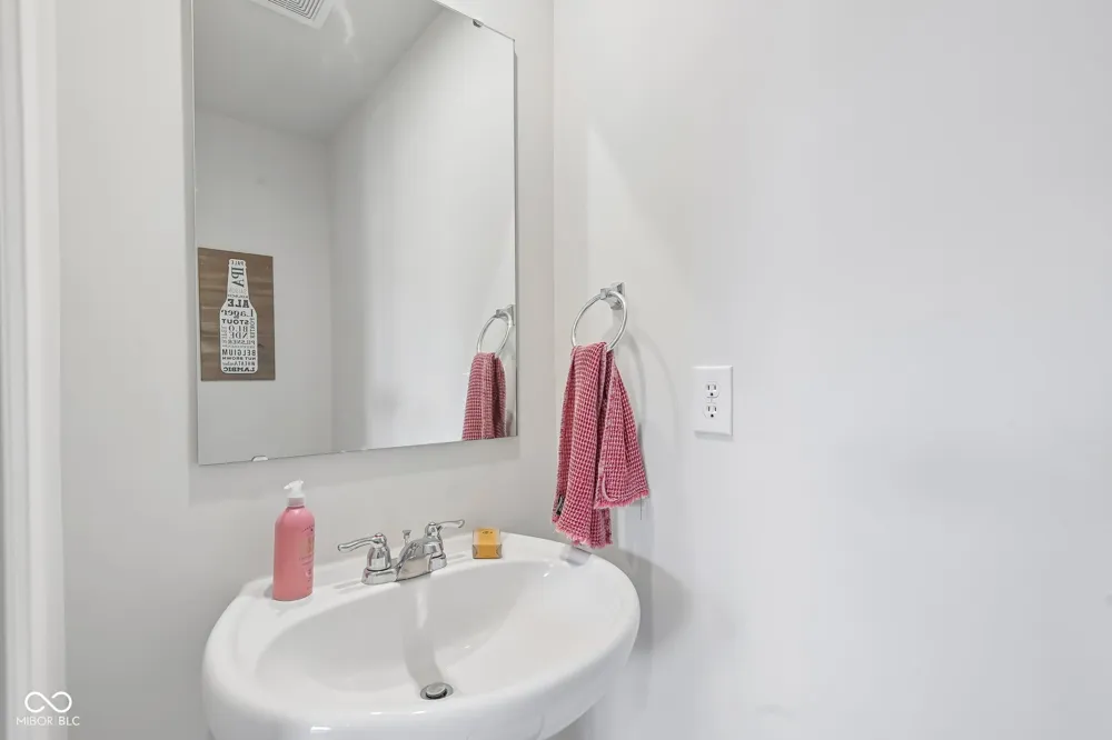 707 Axford Bay Drive Westfield, IN 46074