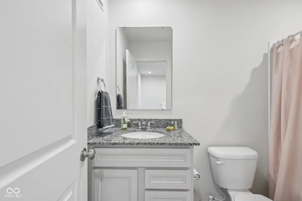 707 Axford Bay Drive Westfield, IN 46074