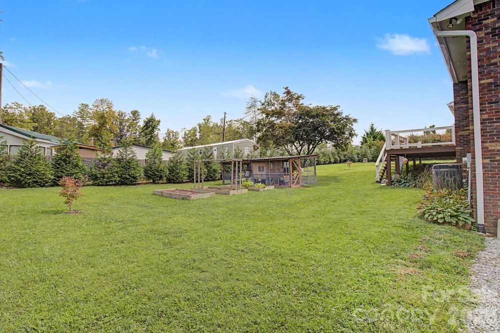 230 Blythewood Drive Hendersonville, NC 28792