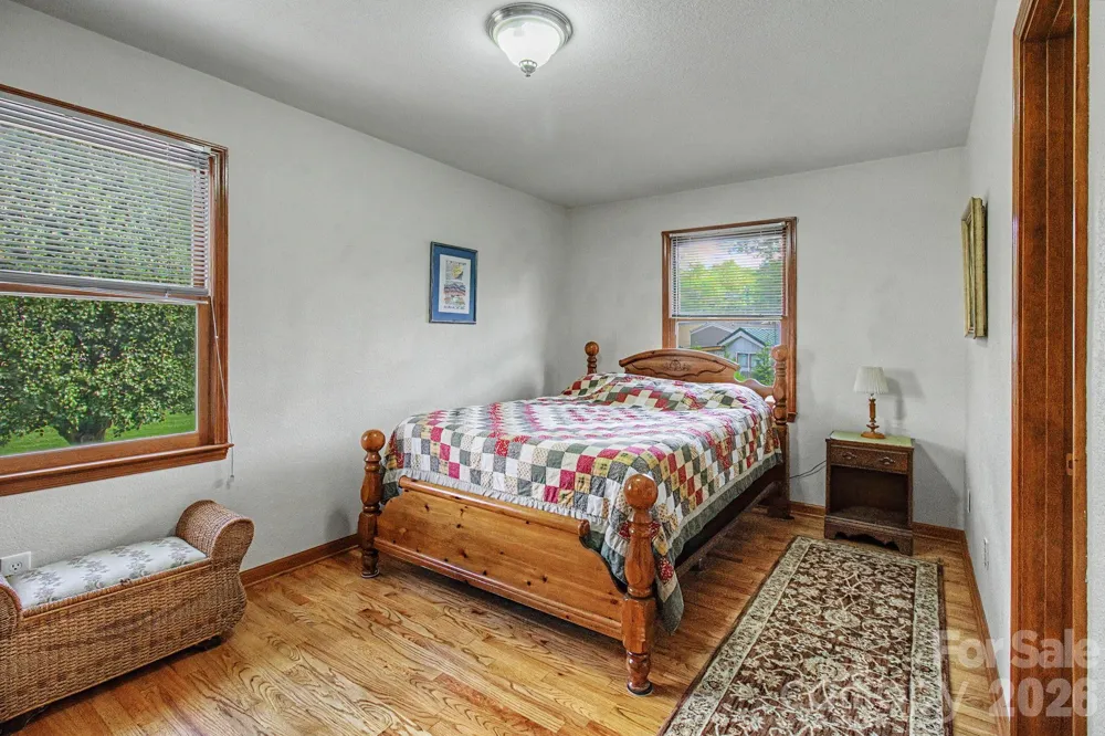 230 Blythewood Drive Hendersonville, NC 28792