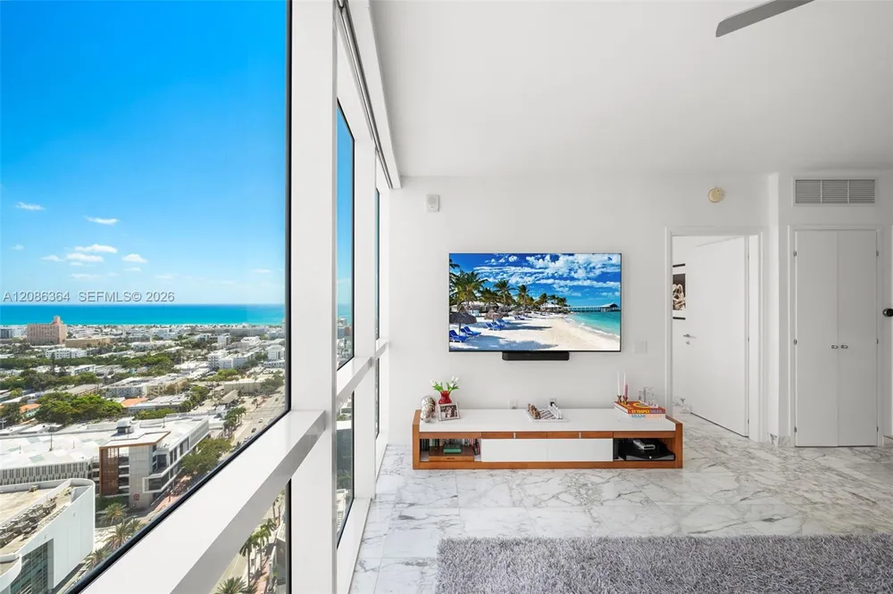 450 Alton Rd #2708 Miami Beach, FL 33139