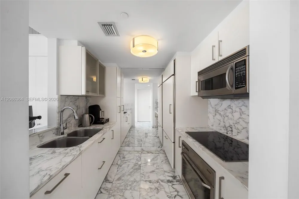 450 Alton Rd #2708 Miami Beach, FL 33139