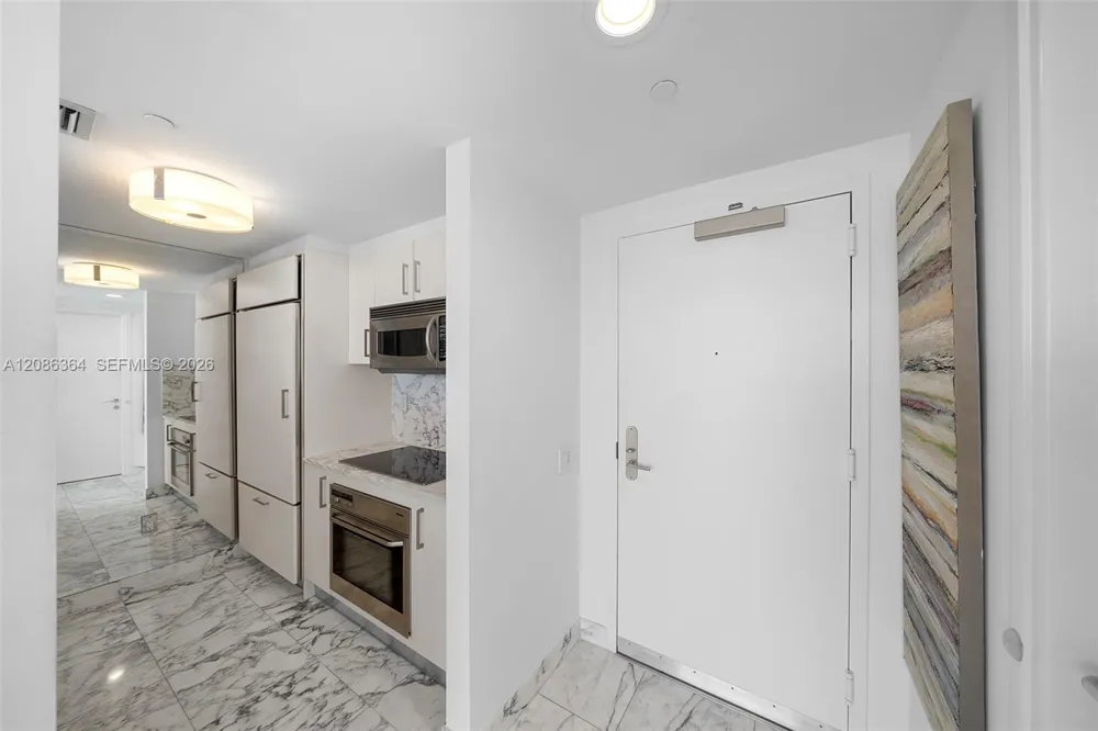 450 Alton Rd #2708 Miami Beach, FL 33139