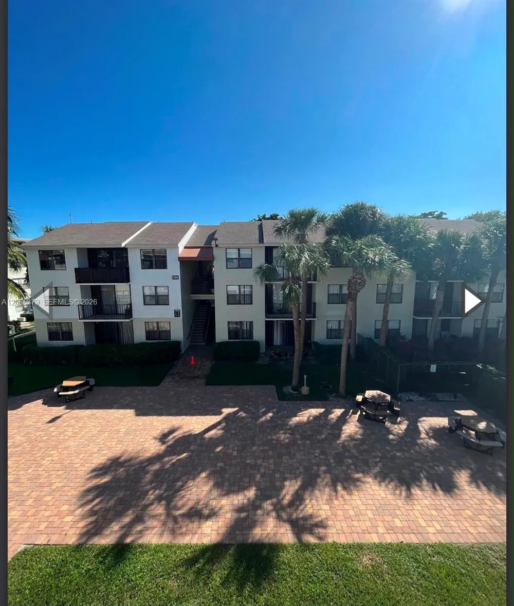 706 Executive Center Dr #34 West Palm Beach, FL 33401