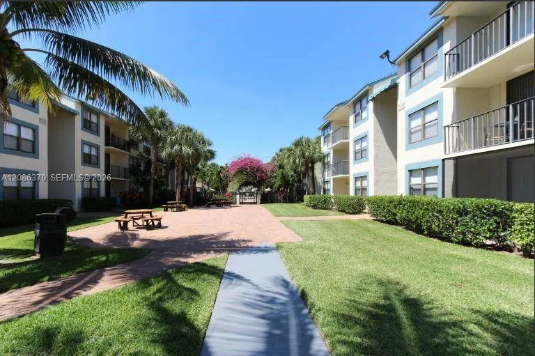 706 Executive Center Dr #34 West Palm Beach, FL 33401