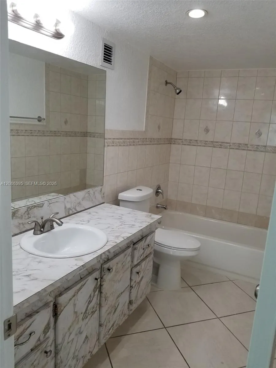16740 NE 9th Ave #702 North Miami Beach, FL 33162