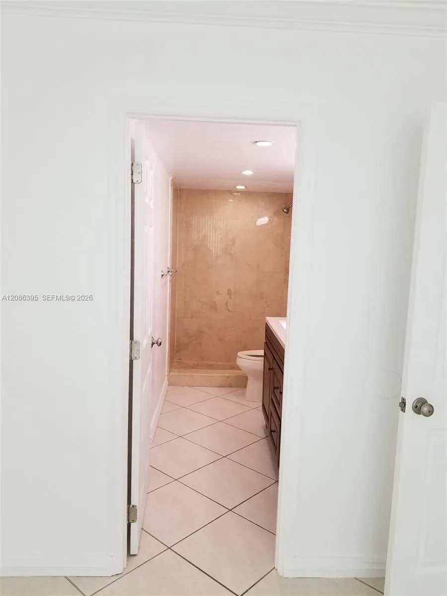 16740 NE 9th Ave #702 North Miami Beach, FL 33162