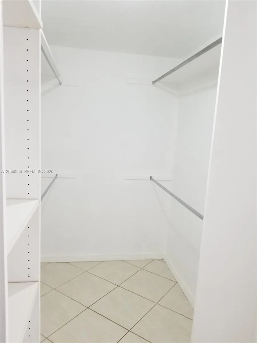 16740 NE 9th Ave #702 North Miami Beach, FL 33162