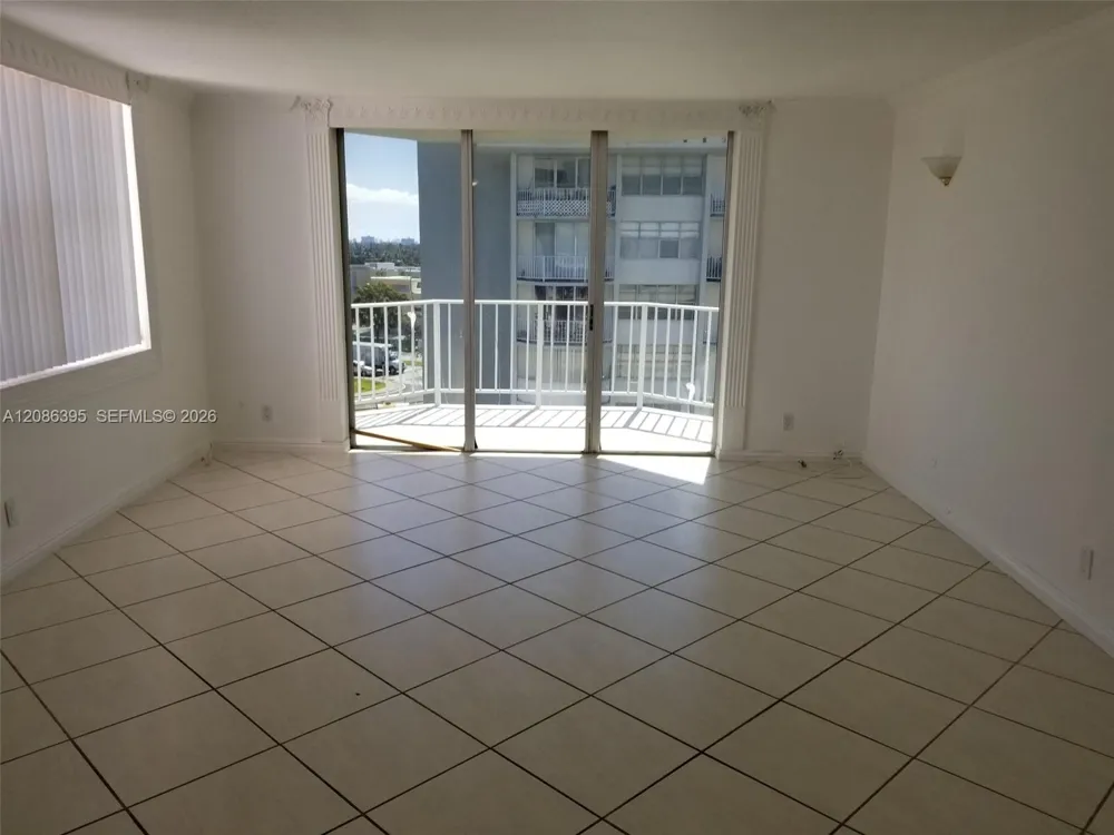 16740 NE 9th Ave #702 North Miami Beach, FL 33162