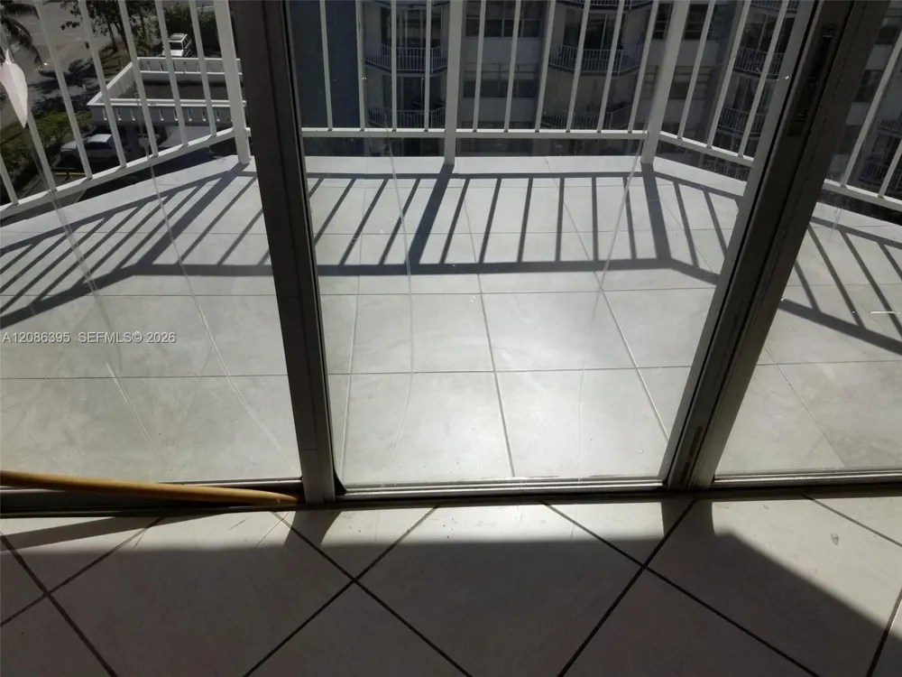 16740 NE 9th Ave #702 North Miami Beach, FL 33162