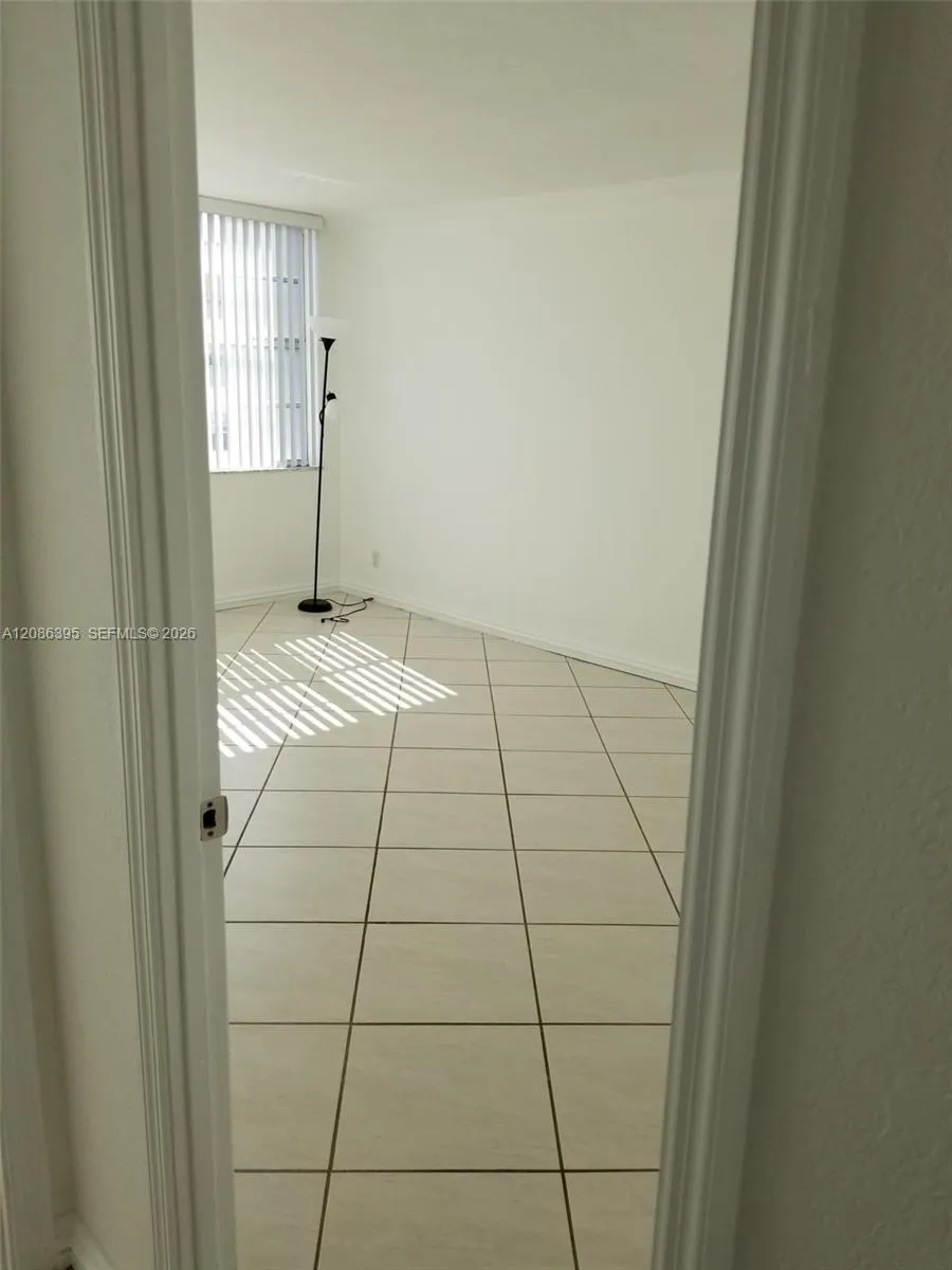 16740 NE 9th Ave #702 North Miami Beach, FL 33162