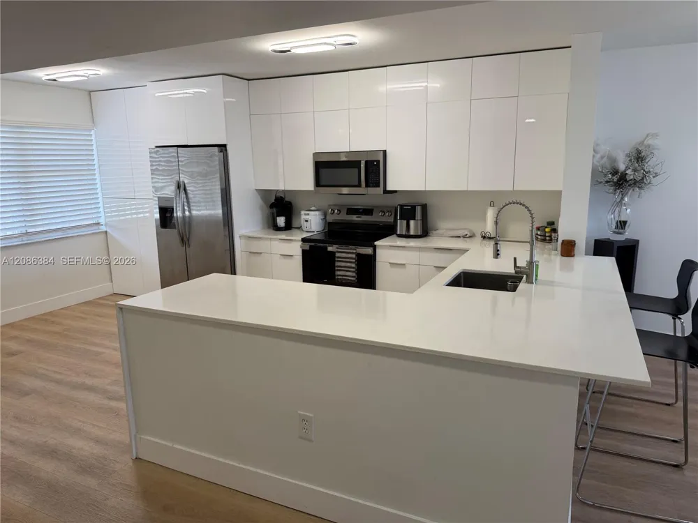 2560 NW 103rd Ave #402 Sunrise, FL 33322