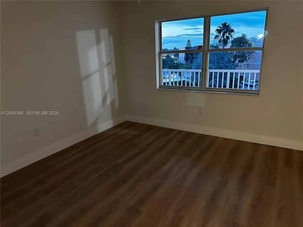 2560 NW 103rd Ave #402 Sunrise, FL 33322