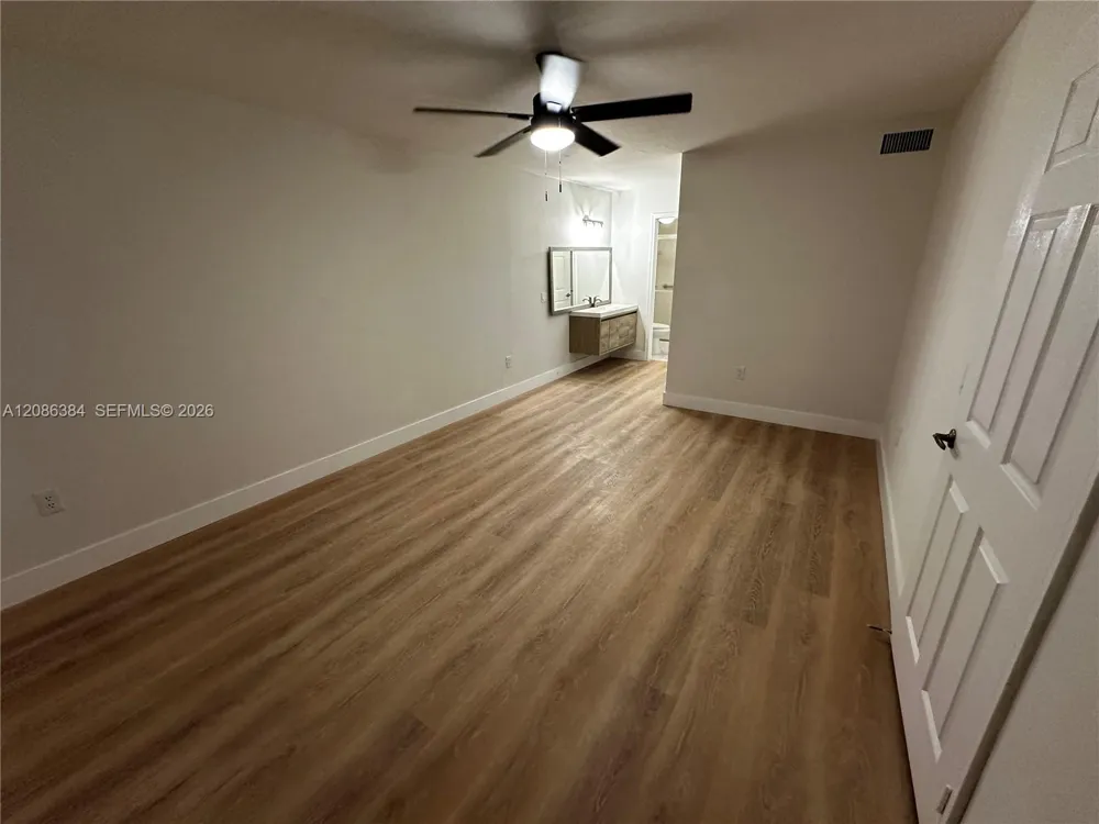 2560 NW 103rd Ave #402 Sunrise, FL 33322