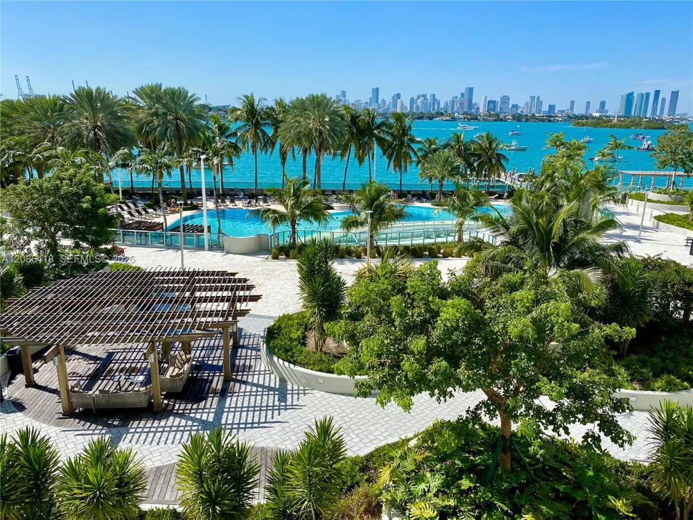 1500 Bay Rd #1236S Miami Beach, FL 33139