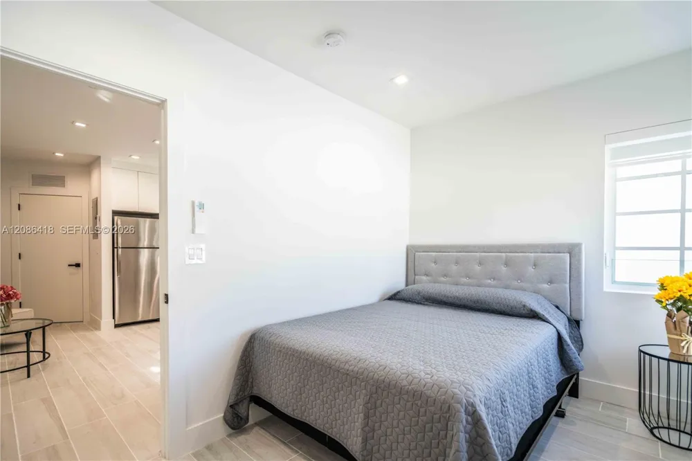 960 Jefferson Ave #205 Miami Beach, FL 33139